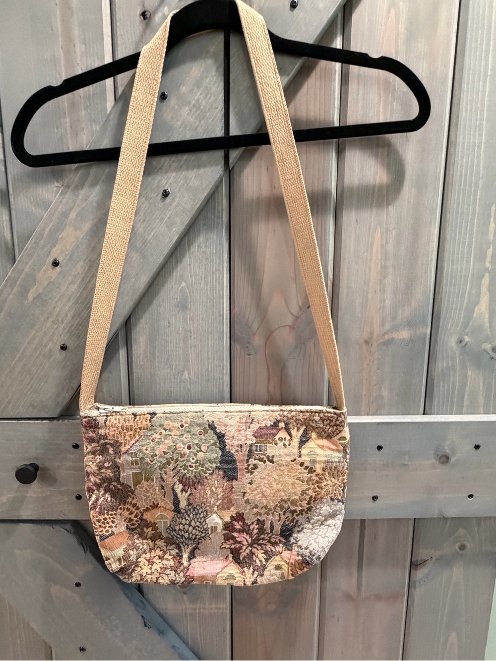 Arlene Original Fairfield CT Woven Tapestry Village Shoulder Bag Cottagecore